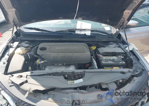 2015 Chrysler 200 S from USA, damaged, VIN 1C3CCCBBXFN590325
